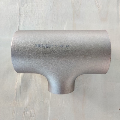 ASME B16.9 Soudage des fesses égal/réducteur Tee Tailles variables allant de NPS1/2 à 60" Livraison rapide Moyenne de commande réduite Matériau personnalisable, par exemple acier au carbone acier inoxydable