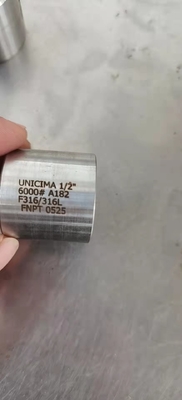 L'accouplement inoxydable des garnitures de tuyau d'acier 316L EQ a fileté les garnitures forgées de 6000 # de 1/2 «
