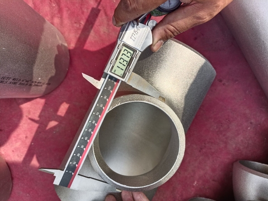 Pièce en t égale inoxydable duplex A182 GR.F51 ASME B16.9 de garnitures de tuyau d'acier