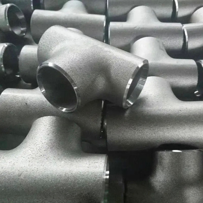 Les garnitures de tuyau d'acier faiblement alliées la pièce en t égale A403 WP904L 6" de garnitures de tuyau de soudage bout à bout SCH40 ASME B16.9