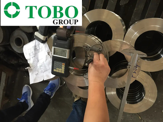 Les garnitures de tuyau forgées de la bride ASTM A182 GR F5 F9 F11 F12 F22 F91 AINSI BLF WN d'acier allié d'ASME B16.5 brident