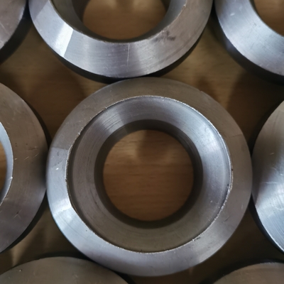 Garnitures de tuyau d'acier soudées par bout d'alliage d'ASTM A234 WP11 1/2 » Weldolet pour le joint de tuyau