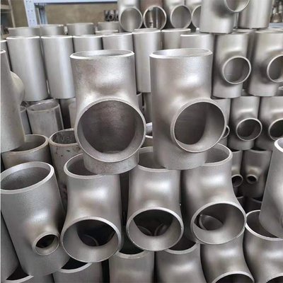 Pièce en t sans couture 2" des garnitures de tuyau d'acier d'alliage ASME B16.9 ASTM A234 WP11 pièce en t SCH40 égale