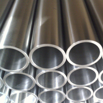 Pipe en alliage de titane sans soudure personnalisée ASTM B338/B861/B862 avec surface lisse