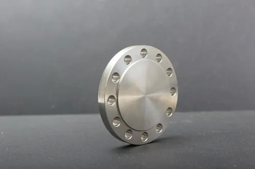Vente en gros de flanges en acier inoxydable alliage forgé flanges aveugles prises soudage flanges couvertures tuyaux