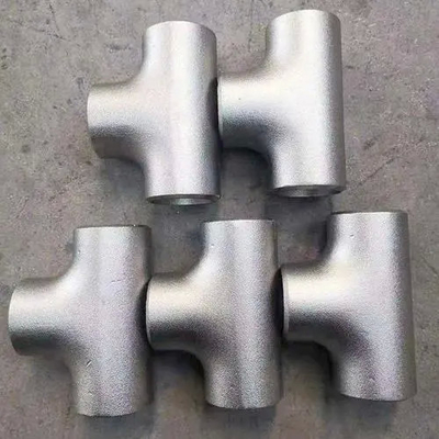 ASME B16.9 soudage des fesses égale Tee matériau personnalisable, par exemple acier au carbone acier inoxydable NPS1/2 "-60" livraison rapide MOQ faible