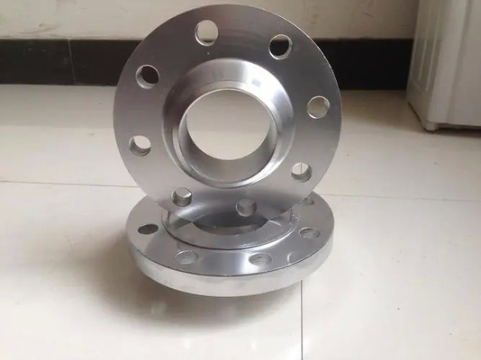 Flanges en acier allié pour machines A182 F304/304L F316/316L B16.5 Flanges en acier forgé pour connexions stables