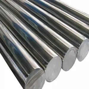 Tube en acier sans soudure à extrémités filetées avec surface polie et longueur personnalisée pour applications industrielles