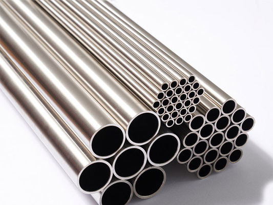 Longueur de tuyau personnalisée en acier inoxydable super duplex adaptée aux applications pétrolières et gazières, durable et résistante à la corrosion
