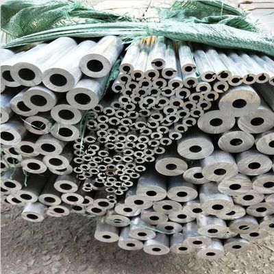 Chaud   le bout a soudé le tube galvanisé de tuyau sans couture d'acier inoxydable